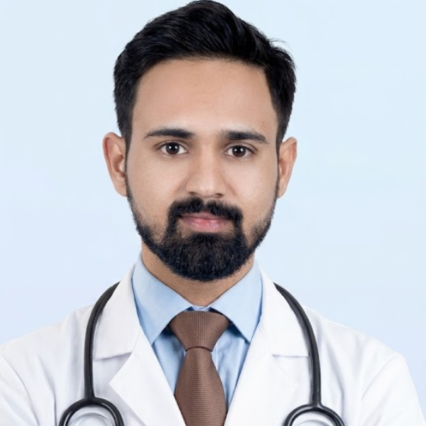 Dr Varun Akhade